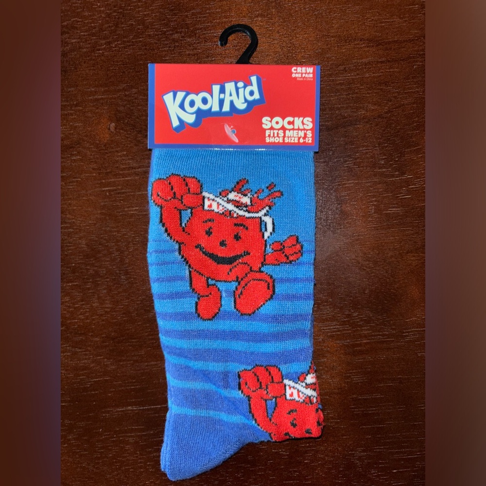 KOOL-AID NOVELTY CREW SOCKS NWT MEN’S SHOE SIZE 6-12